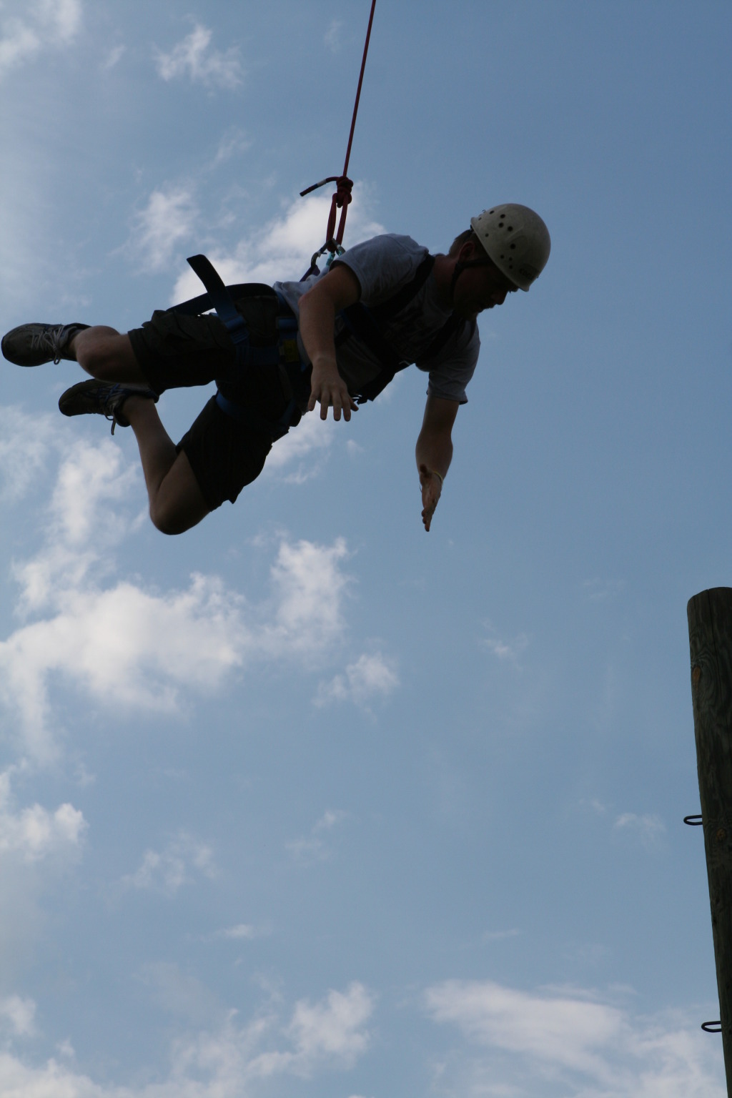 2010-05-22-Pack409-Camp-Champions-278-Trapeze-Jump-Chris.JPG