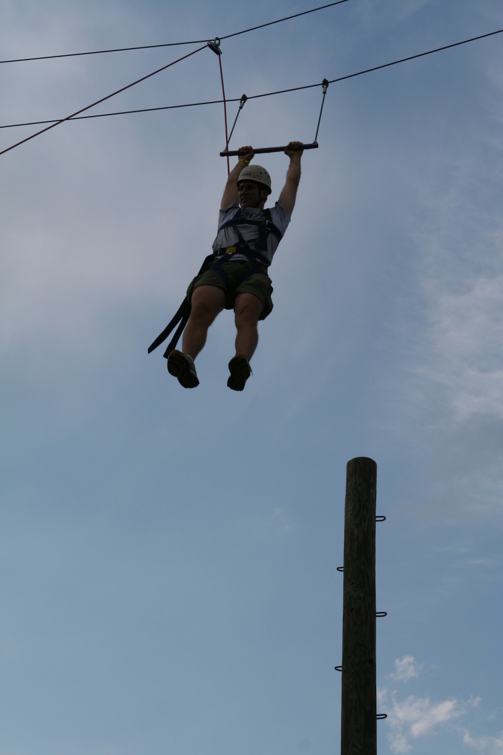 2010/05(May)/Pack409-Camp-Champions/1024x768_2010-05-22-Pack409-Camp-Champions-307-Travis-Trapeze-Jump.JPG
