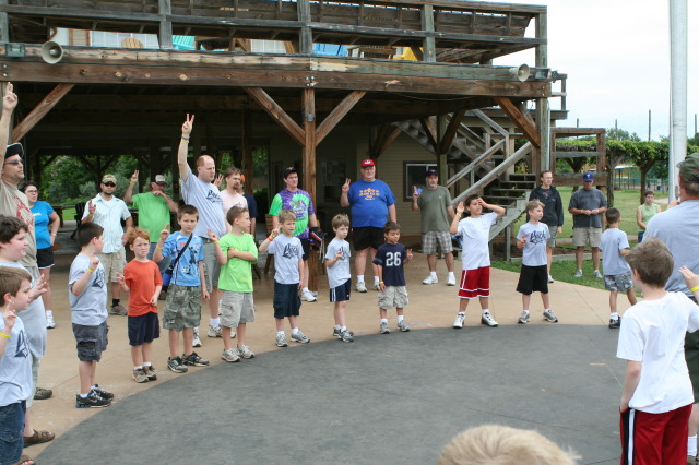 2010-05-22-Pack409-Camp-Champions-005.JPG