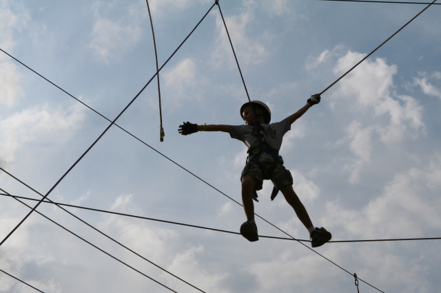 2010/05(May)/Pack409-Camp-Champions/640x480_2010-05-22-Pack409-Camp-Champions-191-High-Ropes.JPG