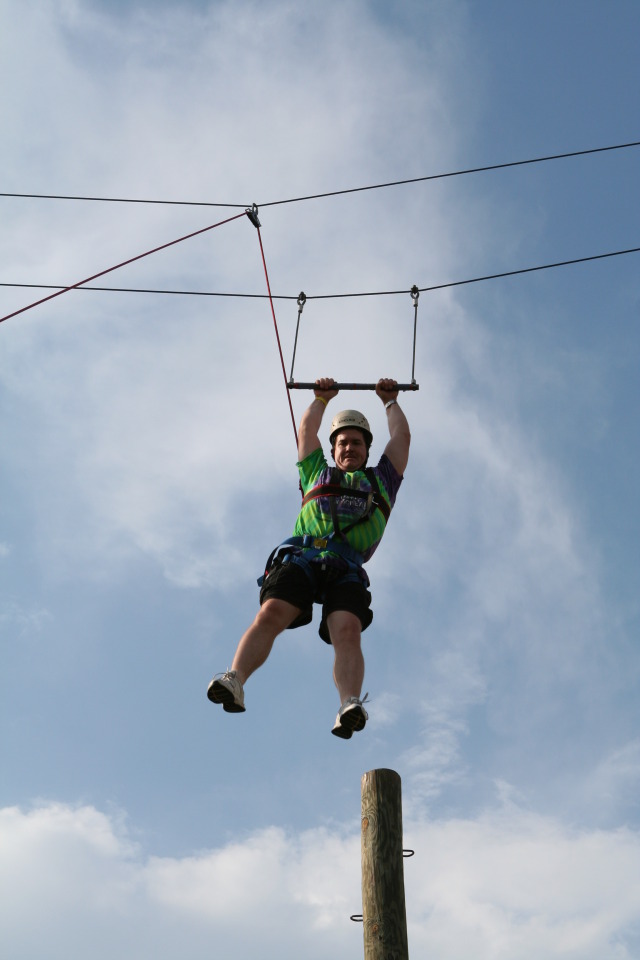2010/05(May)/Pack409-Camp-Champions/640x480_2010-05-22-Pack409-Camp-Champions-222-Trapeze-Jump-Jimmy.JPG