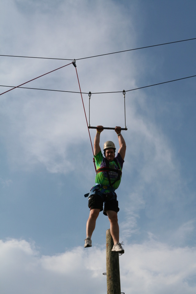 2010-05-22-Pack409-Camp-Champions-223-Trapeze-Jump-Jimmy.JPG