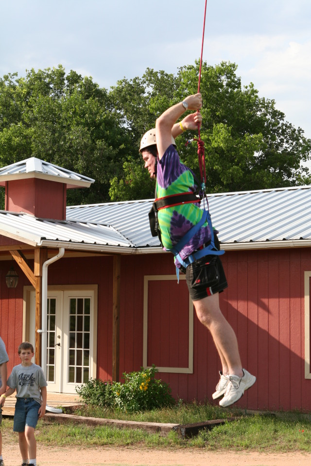 2010-05-22-Pack409-Camp-Champions-230-Trapeze-Jump-Jimmy.JPG