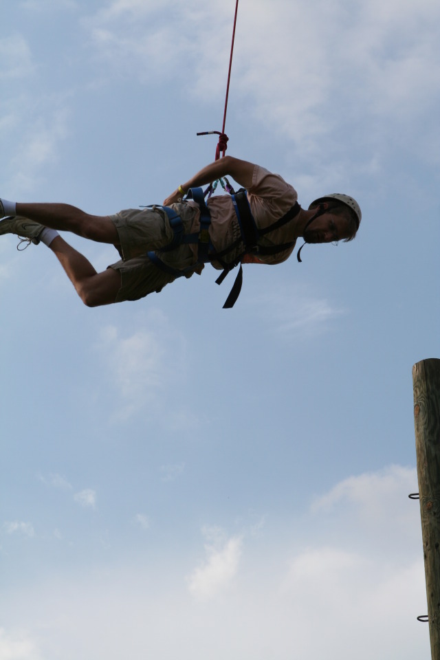 2010-05-22-Pack409-Camp-Champions-251-Trapeze-Jump.JPG