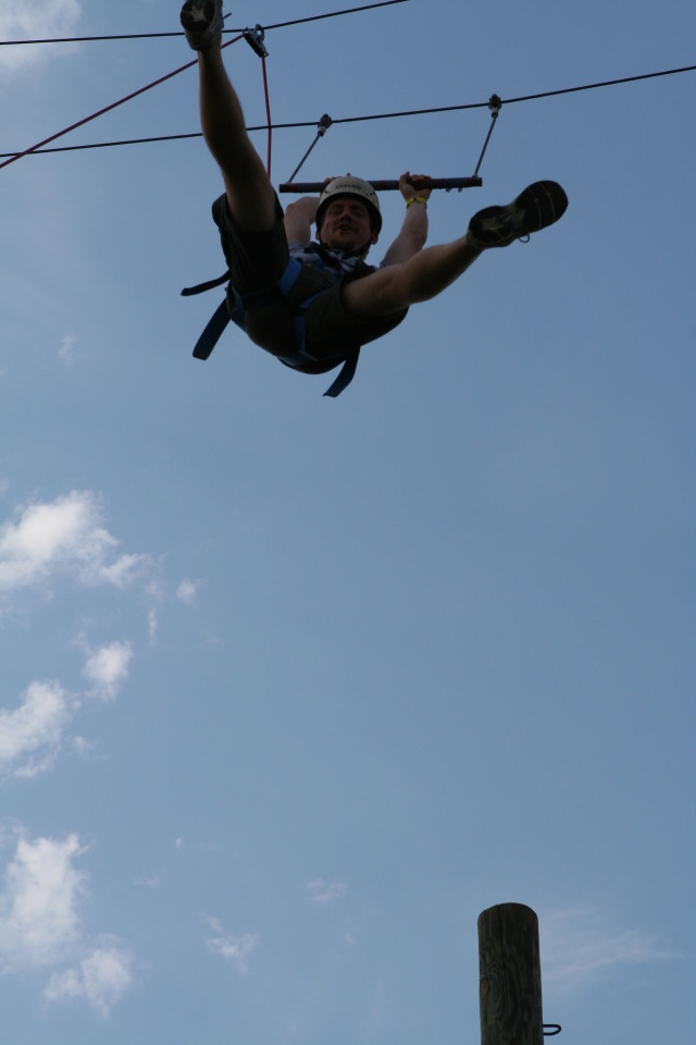 2010-05-22-Pack409-Camp-Champions-271-Trapeze-Jump-Chris.JPG