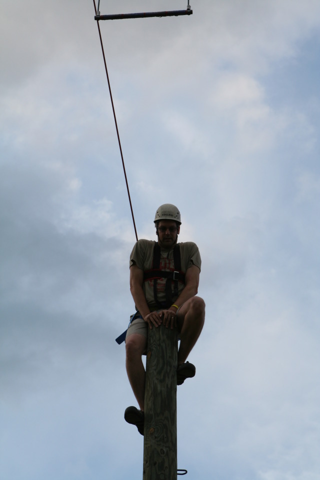 2010/05(May)/Pack409-Camp-Champions/640x480_2010-05-22-Pack409-Camp-Champions-318-Matt-Trapeze-Jump.JPG