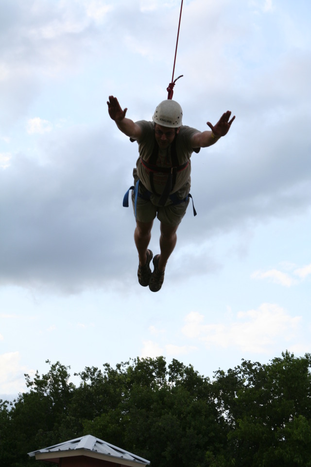 2010/05(May)/Pack409-Camp-Champions/640x480_2010-05-22-Pack409-Camp-Champions-357-Matt-Trapeze-Jump.JPG