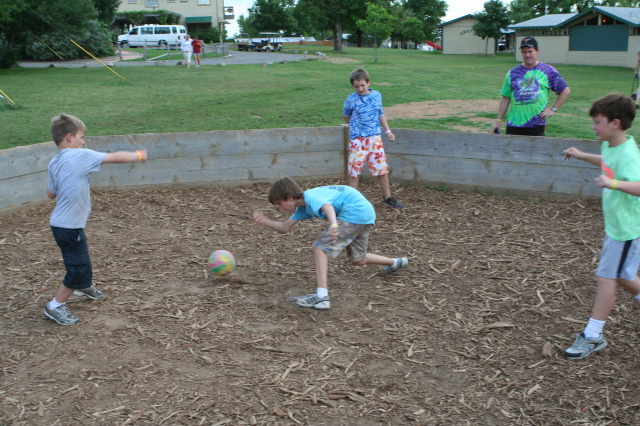 2010-05-22-Pack409-Camp-Champions-365-Chance-Case.JPG