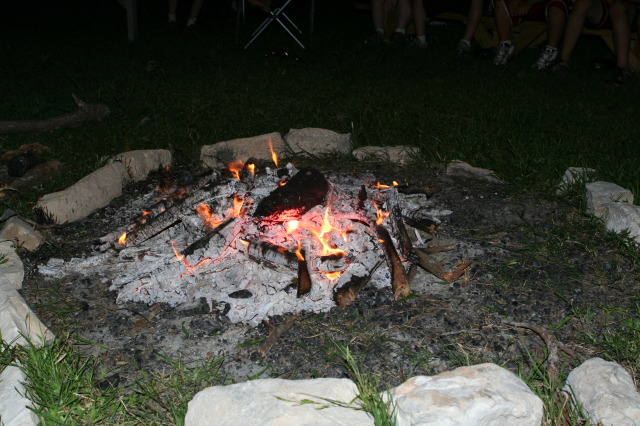 2010-05-22-Pack409-Camp-Champions-382-Campfire.JPG