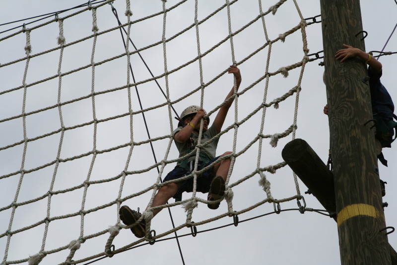 2010/05(May)/Pack409-Camp-Champions/800x600_2010-05-22-Pack409-Camp-Champions-145-High-Ropes.JPG