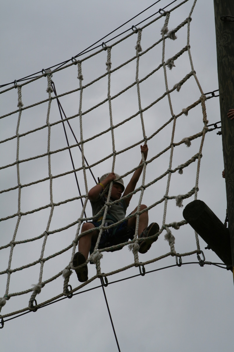 2010/05(May)/Pack409-Camp-Champions/800x600_2010-05-22-Pack409-Camp-Champions-146-High-Ropes.JPG