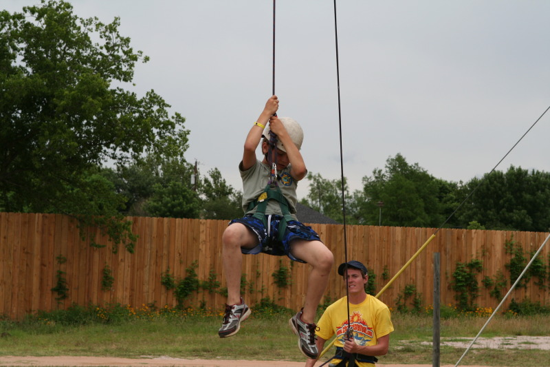 2010/05(May)/Pack409-Camp-Champions/800x600_2010-05-22-Pack409-Camp-Champions-147-High-Ropes.JPG