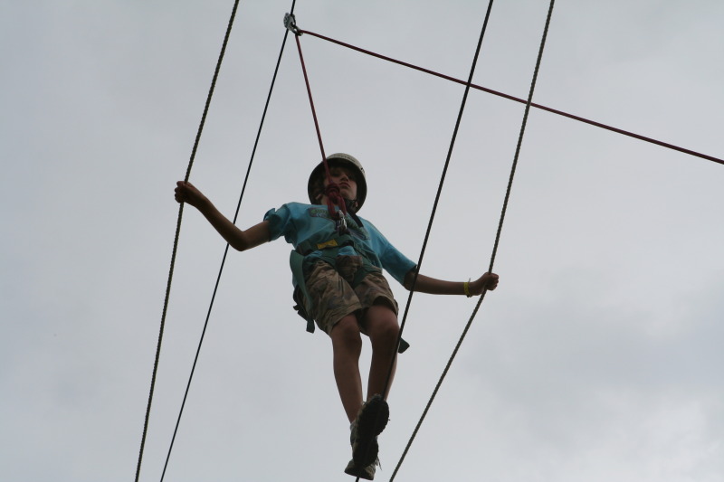 2010/05(May)/Pack409-Camp-Champions/800x600_2010-05-22-Pack409-Camp-Champions-168-High-Ropes-Chance.JPG