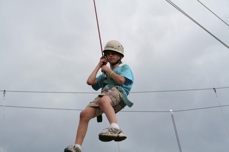 2010/05(May)/Pack409-Camp-Champions/800x600_2010-05-22-Pack409-Camp-Champions-174-High-Ropes-Chance.JPG
