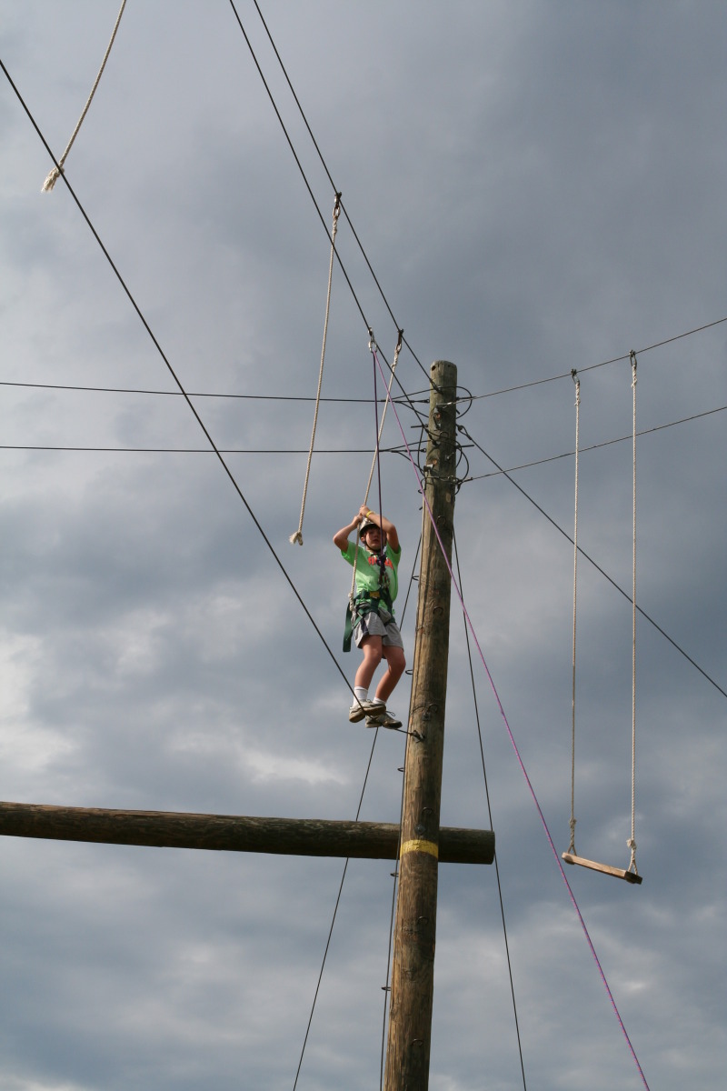 2010/05(May)/Pack409-Camp-Champions/800x600_2010-05-22-Pack409-Camp-Champions-178-High-Ropes.JPG