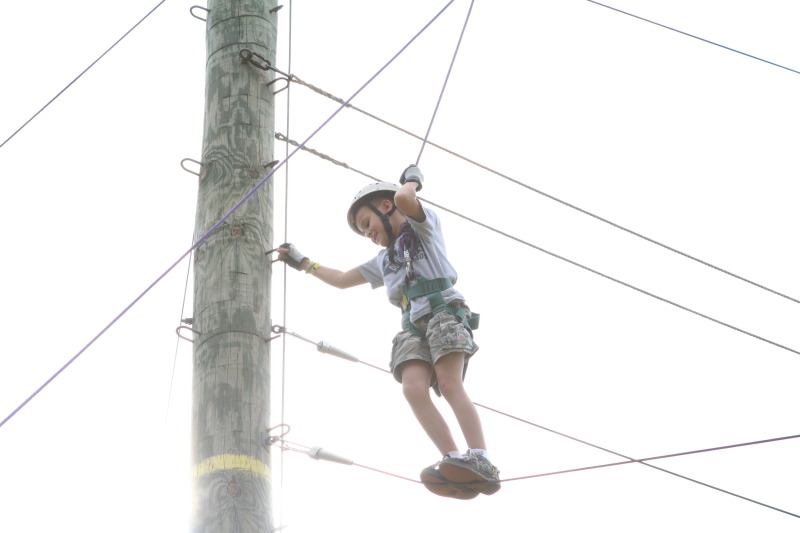 2010/05(May)/Pack409-Camp-Champions/800x600_2010-05-22-Pack409-Camp-Champions-195-High-Ropes.JPG