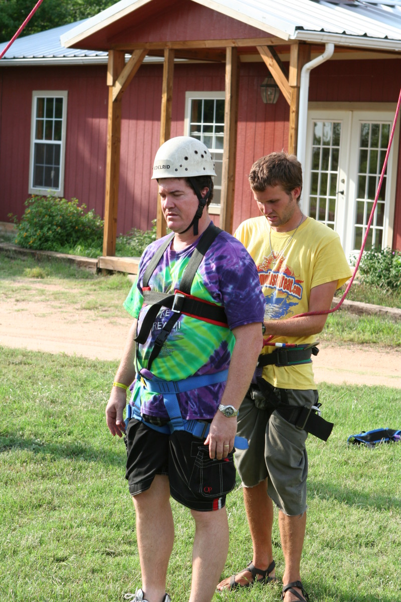 2010/05(May)/Pack409-Camp-Champions/800x600_2010-05-22-Pack409-Camp-Champions-204-Trapeze-Jump-Jimmy.JPG