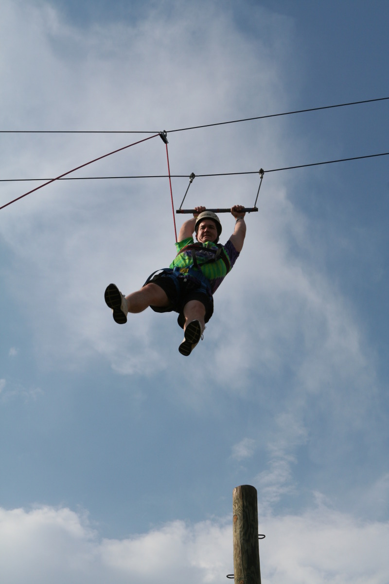 2010-05-22-Pack409-Camp-Champions-221-Trapeze-Jump-Jimmy.JPG