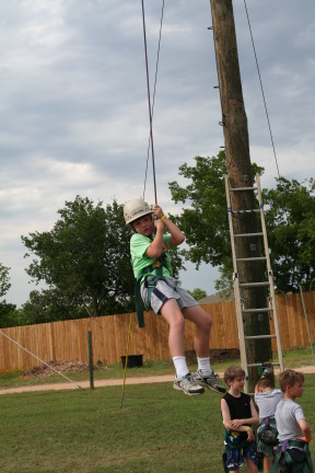 2010-05-22-Pack409-Camp-Champions-179-High-Ropes.JPG