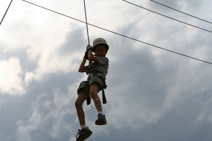 2010-05-22-Pack409-Camp-Champions-197-High-Ropes.JPG