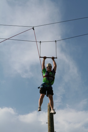 2010-05-22-Pack409-Camp-Champions-223-Trapeze-Jump-Jimmy.JPG