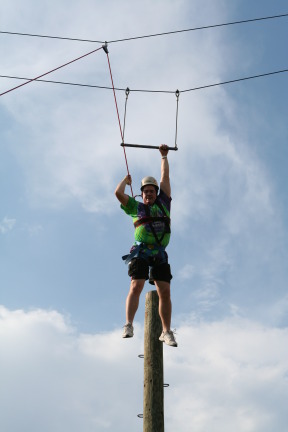 2010-05-22-Pack409-Camp-Champions-224-Trapeze-Jump-Jimmy.JPG