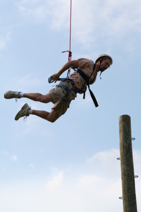2010-05-22-Pack409-Camp-Champions-250-Trapeze-Jump.JPG