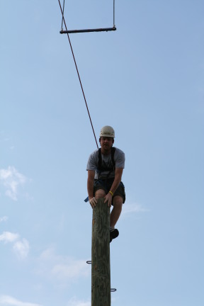 2010-05-22-Pack409-Camp-Champions-260-Trapeze-Jump-Chris.JPG