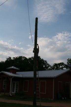 2010-05-22-Pack409-Camp-Champions-302-Travis-Trapeze-Jump.JPG