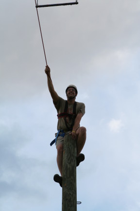 2010-05-22-Pack409-Camp-Champions-321-Matt-Trapeze-Jump.JPG