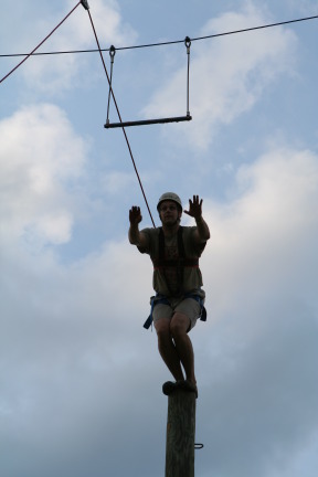 2010-05-22-Pack409-Camp-Champions-330-Matt-Trapeze-Jump.JPG