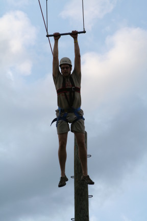 2010-05-22-Pack409-Camp-Champions-340-Matt-Trapeze-Jump.JPG