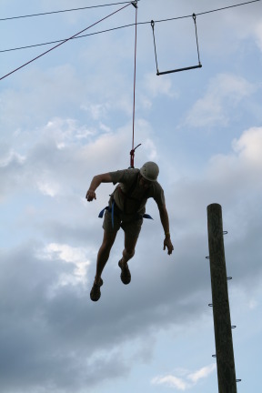 2010-05-22-Pack409-Camp-Champions-345-Matt-Trapeze-Jump.JPG