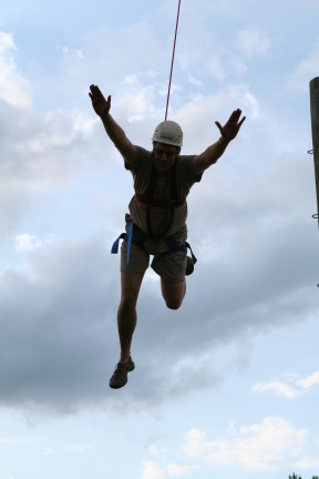 2010-05-22-Pack409-Camp-Champions-355-Matt-Trapeze-Jump.JPG
