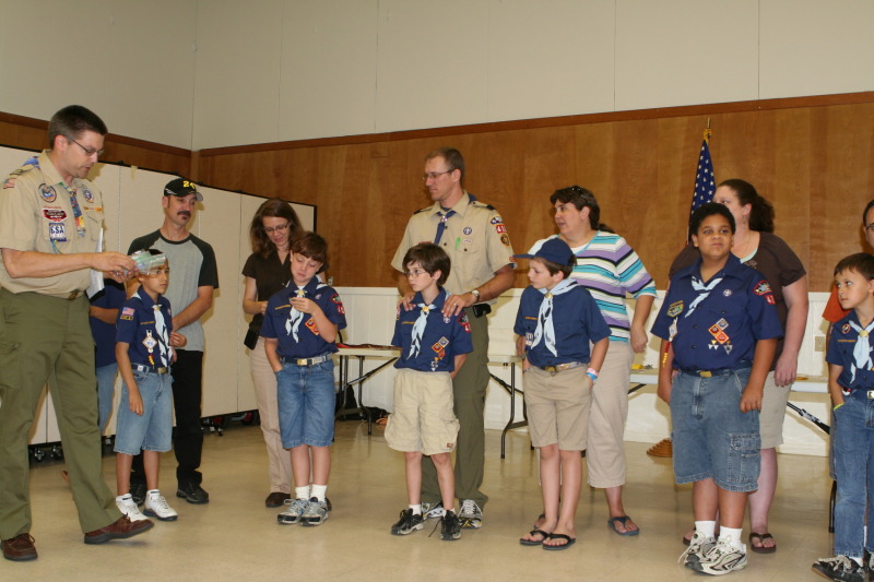 2010/05(May)/Pack409-Crossover/800x600_2010-05-19-Pack409-CrossOver-19-Dax-Travis-Case-Stacy.JPG