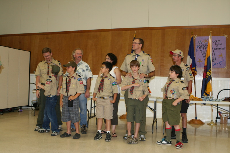 2010/05(May)/Pack409-Crossover/800x600_2010-05-19-Pack409-CrossOver-42-Andrew-Chris-CJ-Bill-Sebastian-Allejandra-Chance-Travis-Logan-Jody.JPG