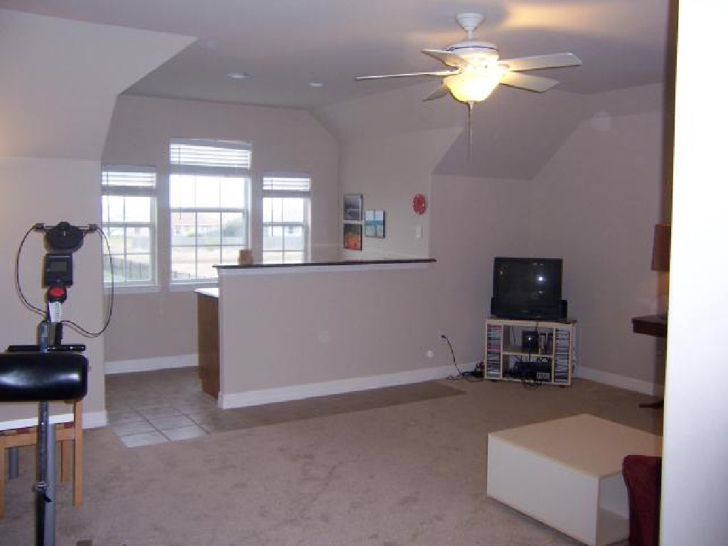 2010/06(June)/New-House/1024x768_Gameroom1.jpg