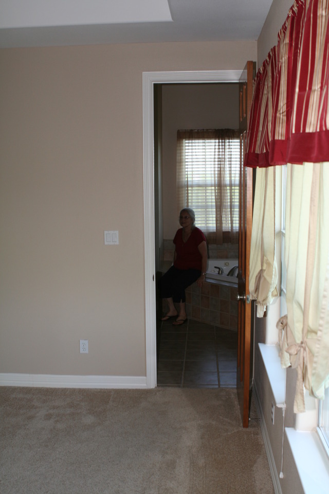 2010/06(June)/New-House/328-New-House/640x480_2010-06-28-New-House-064.JPG