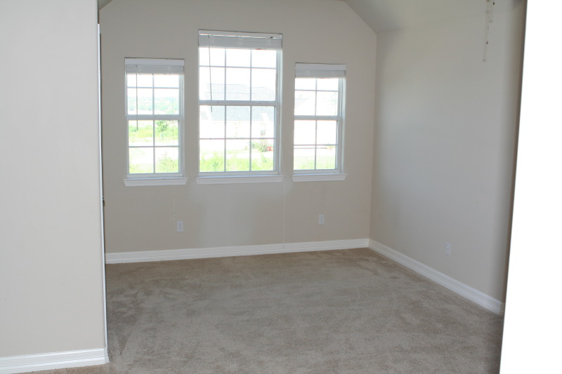 2010/06(June)/New-House/328-New-House/2010-06-28-New-House-001.JPG