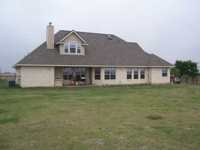 2010/06(June)/New-House/640x480_Back-of-House.jpg
