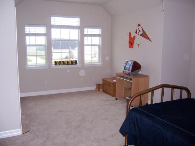 Upstairs-bedroom.jpg