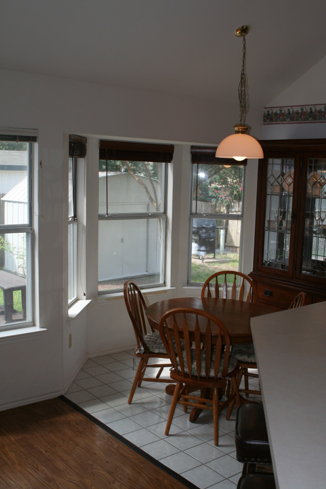 2010/06(June)/Old-House/903-Valley-Glen-Cove/640x480_2010-06-28-903-Valley-Glen-Cv-072.JPG
