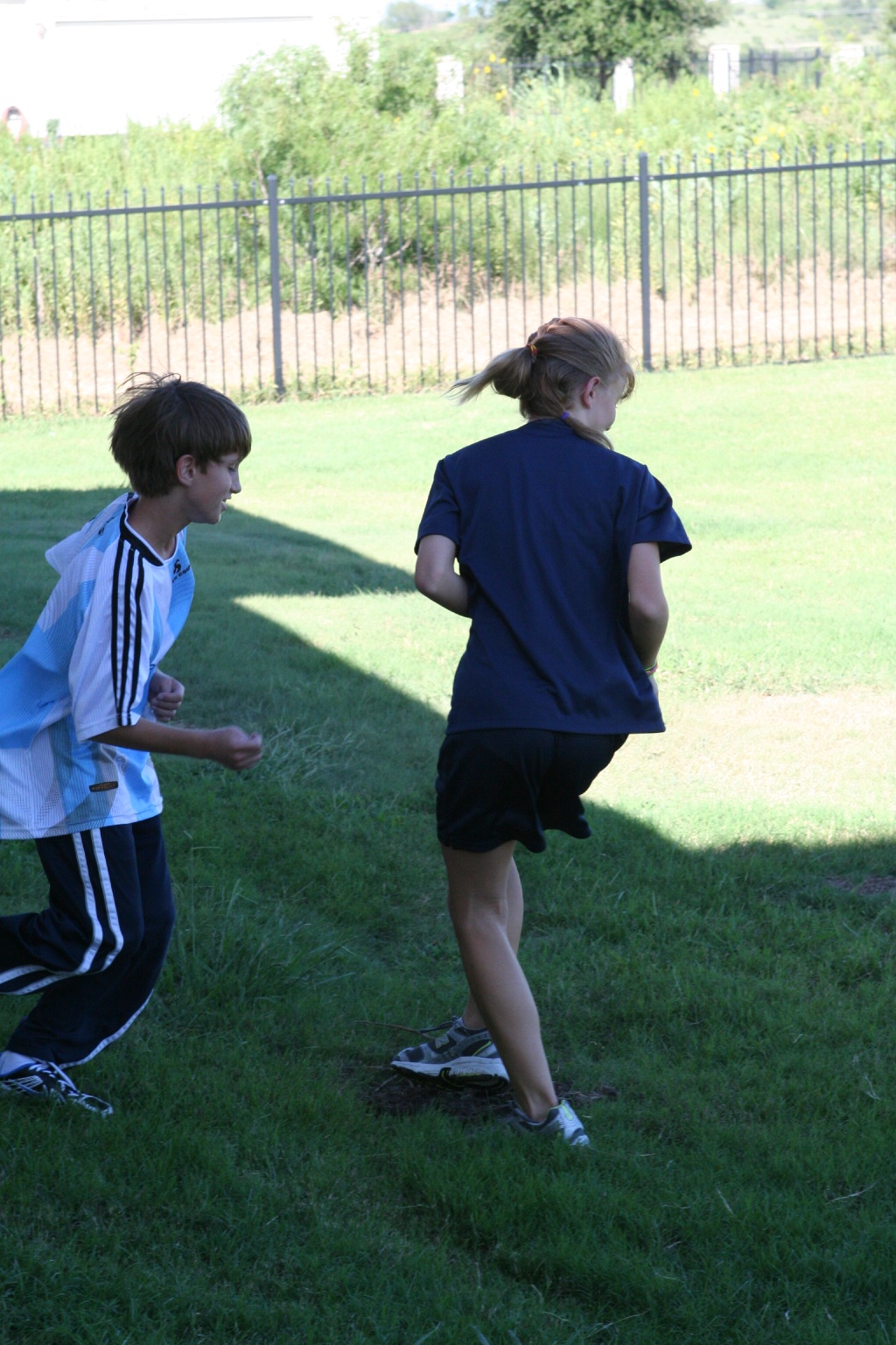 2010/07(July)/Chance-Julia-Soccer/1024x768_2010-07-31-Chance-Julia-Soccer-5.JPG