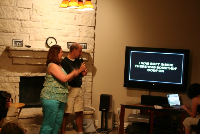2010/07(July)/HouseWarming/640x480_2010-07-18-House-Warming-20-Marci-Ren.JPG