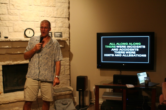 2010/07(July)/HouseWarming/640x480_2010-07-18-House-Warming-28-Travis.JPG