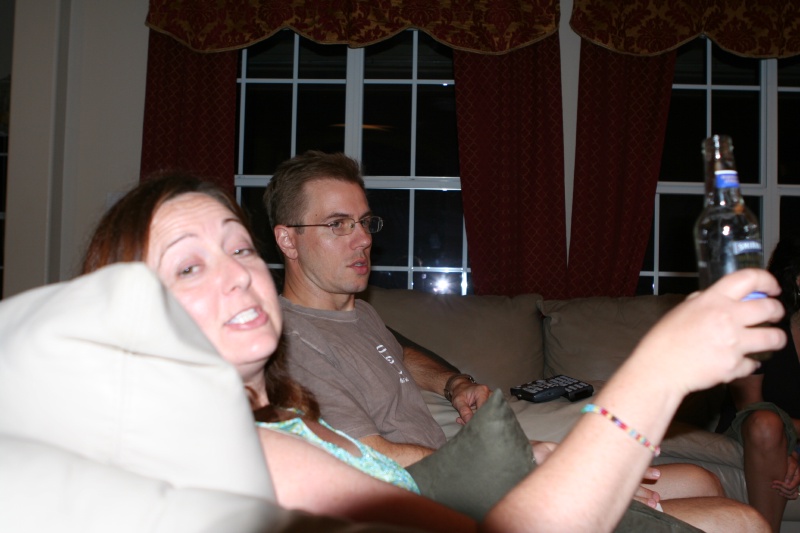 2010/07(July)/HouseWarming/800x600_2010-07-18-House-Warming-10-Marci-Ben.JPG