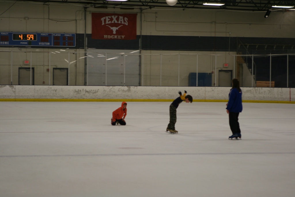 2010/07(July)/Ice-Skating/1024x768_2010-07-09-Ice-Skating-16-Chance-Dax.JPG