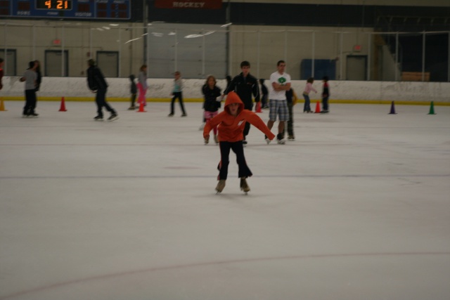 2010/07(July)/Ice-Skating/640x480_2010-07-09-Ice-Skating-07-Chance.JPG