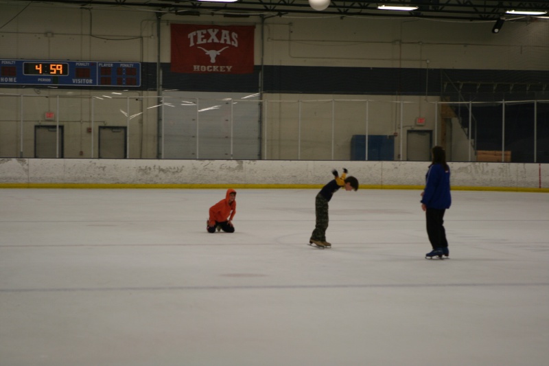 2010/07(July)/Ice-Skating/800x600_2010-07-09-Ice-Skating-16-Chance-Dax.JPG