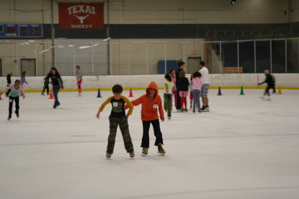 2010-07-09-Ice-Skating-02-Chance-Dax.JPG